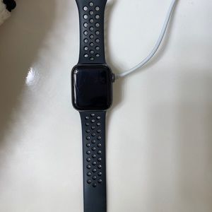 Apple Watch 4. Nike Version.